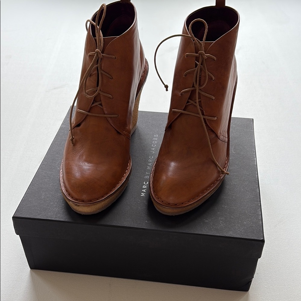 Marc By Marc Jacobs Cognac Leather Wedge Booties-NIB-Brown-Size 8.5-9 - Picture 2 of 14